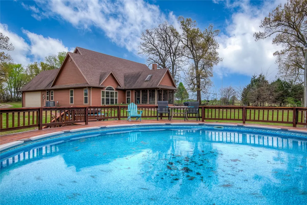 811 Rs County Road 4250 Point, TX 75472