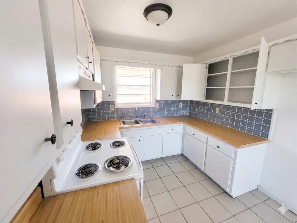 305 Sierra Vista Drive Chico, TX 76431