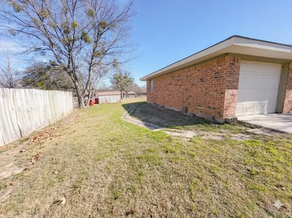 305 Sierra Vista Drive Chico, TX 76431