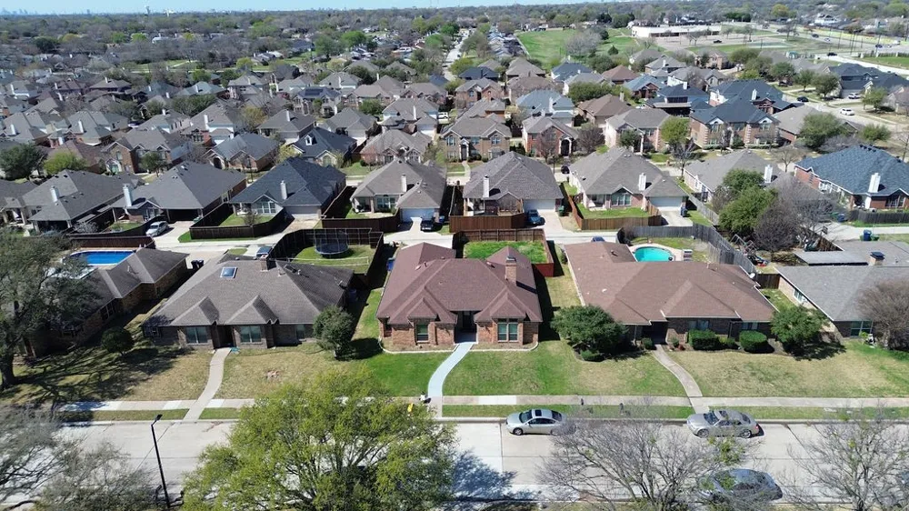 2229 Country Valley Road Garland, TX 75041