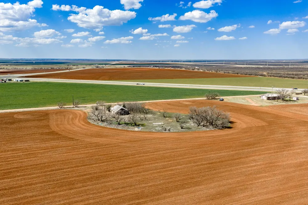 2706 County Road 299 Anson, TX 79501