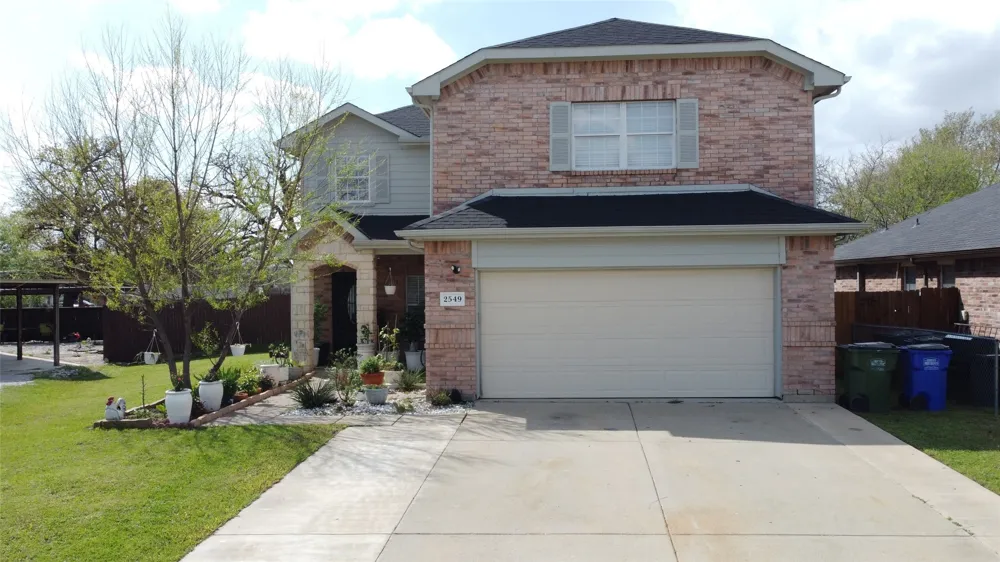 2549 Spring Creek Drive Balch Springs, TX 75180