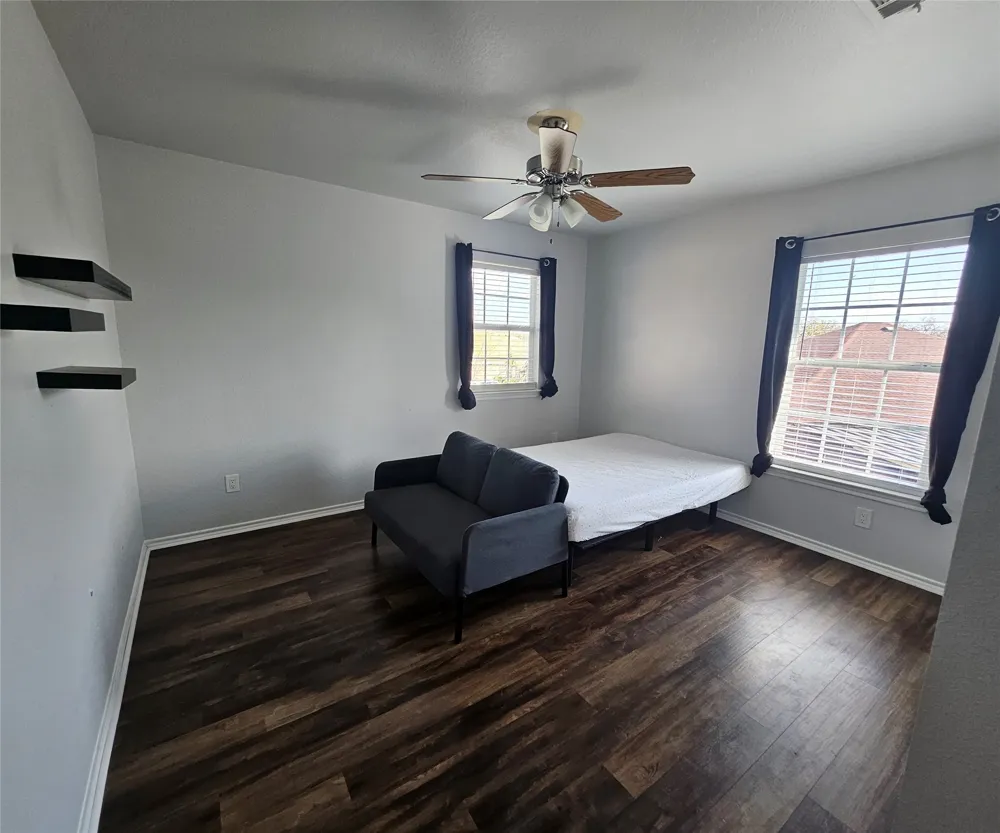 2549 Spring Creek Drive Balch Springs, TX 75180