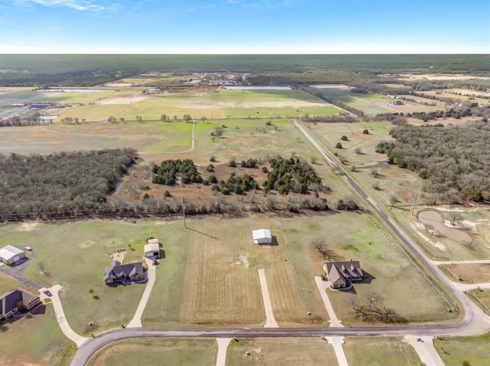 5971 Hidden Oaks Drive Quinlan, TX 75474