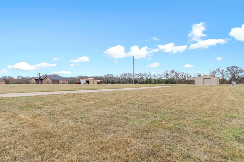 5971 Hidden Oaks Drive Quinlan, TX 75474