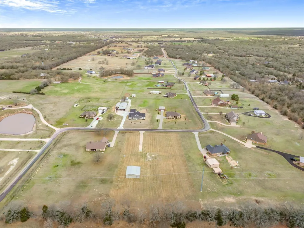 5971 Hidden Oaks Drive Quinlan, TX 75474