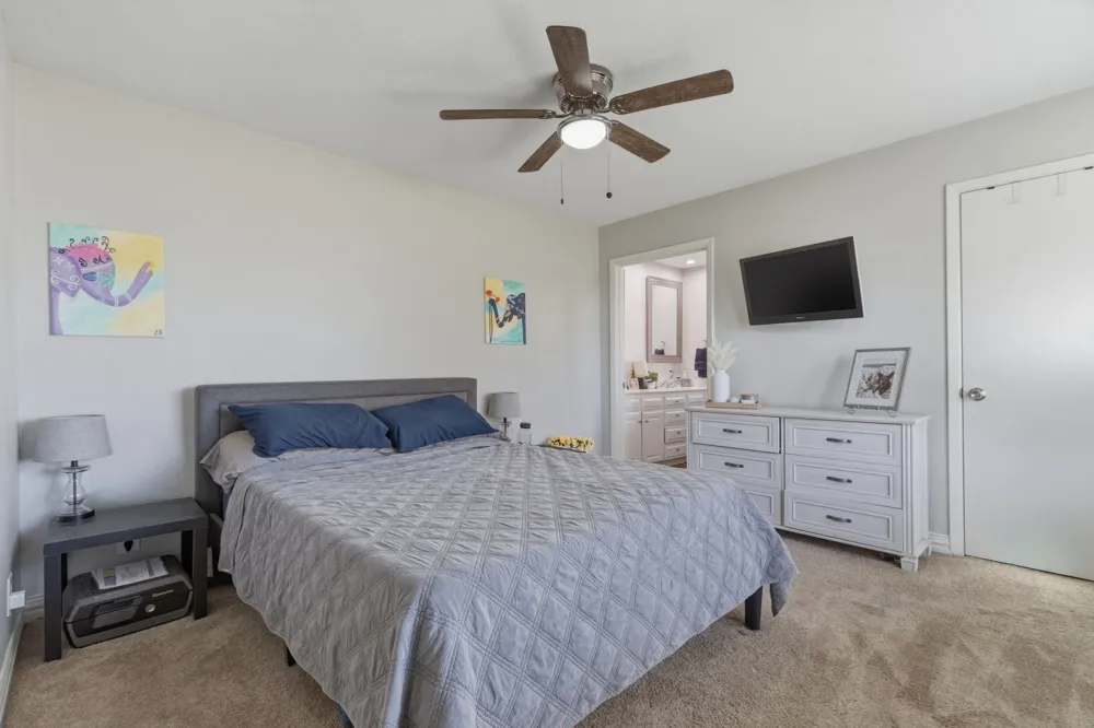 143 Mohave Drive E Lake Kiowa, TX 76240