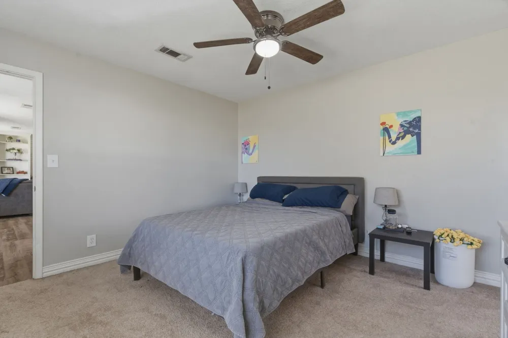 143 Mohave Drive E Lake Kiowa, TX 76240