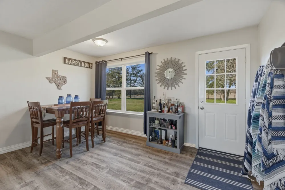 143 Mohave Drive E Lake Kiowa, TX 76240