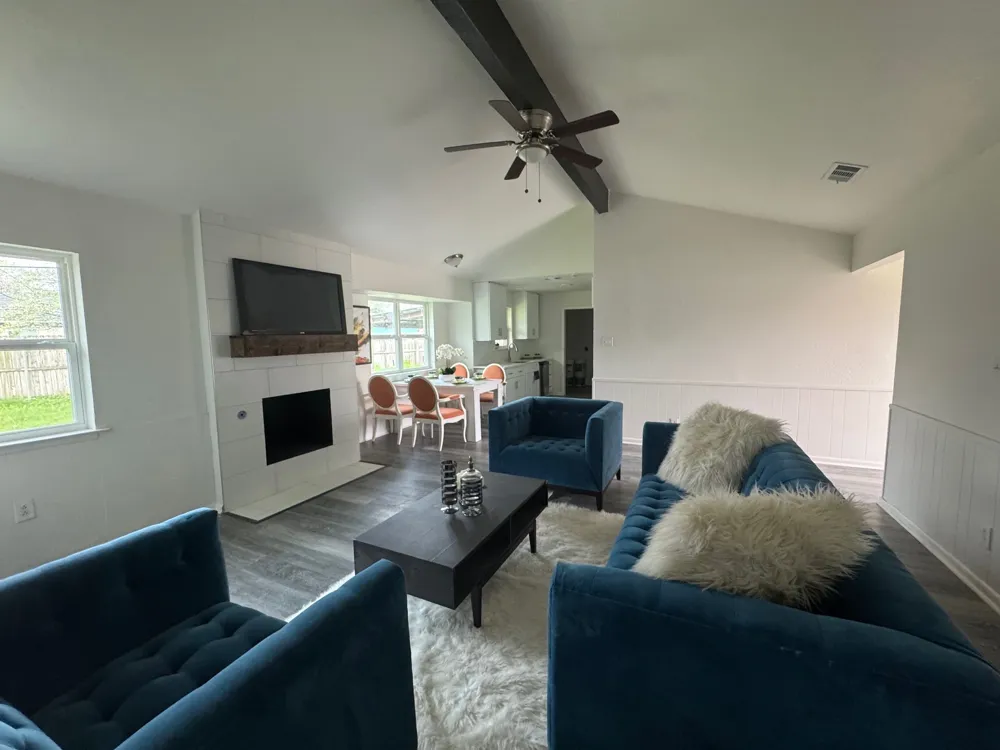 6412 Embassy Drive Forest Hill, TX 76119