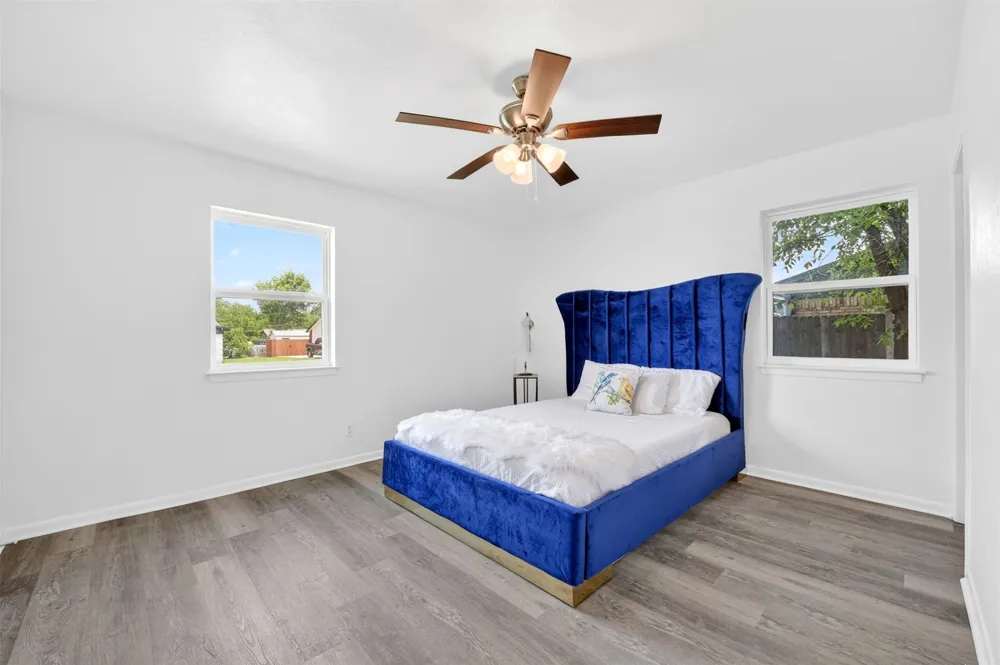 6412 Embassy Drive Forest Hill, TX 76119
