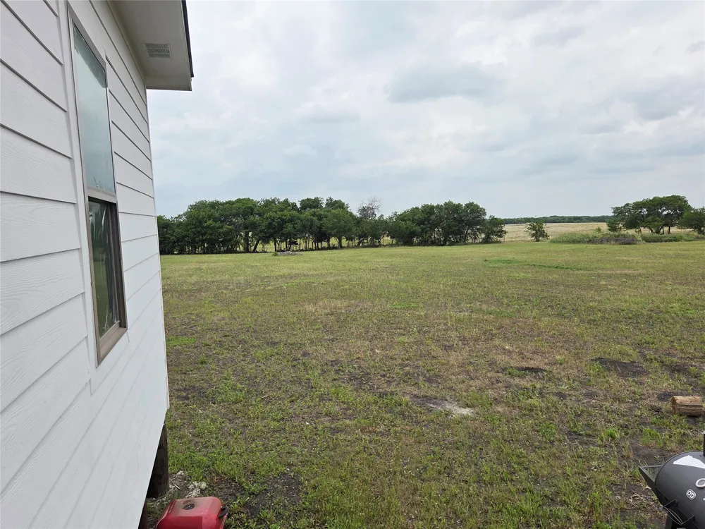 237 Barry Country Court Barry, TX 75102