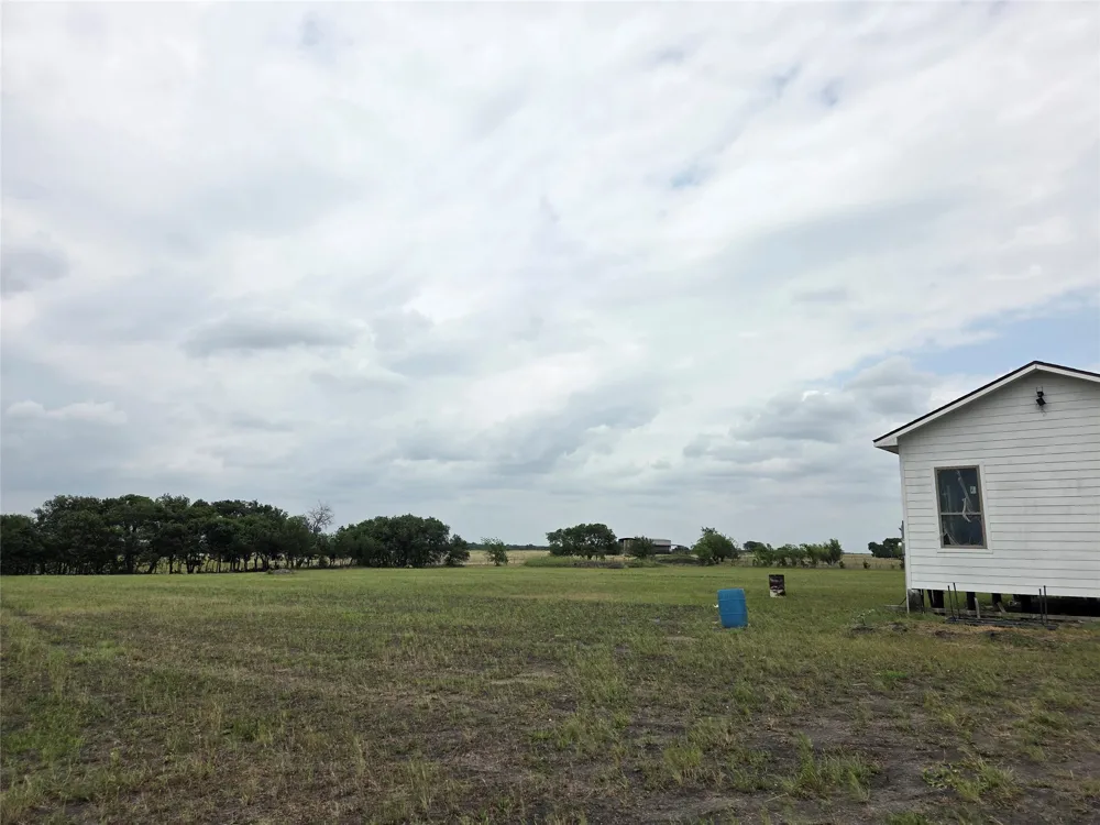 237 Barry Country Court Barry, TX 75102