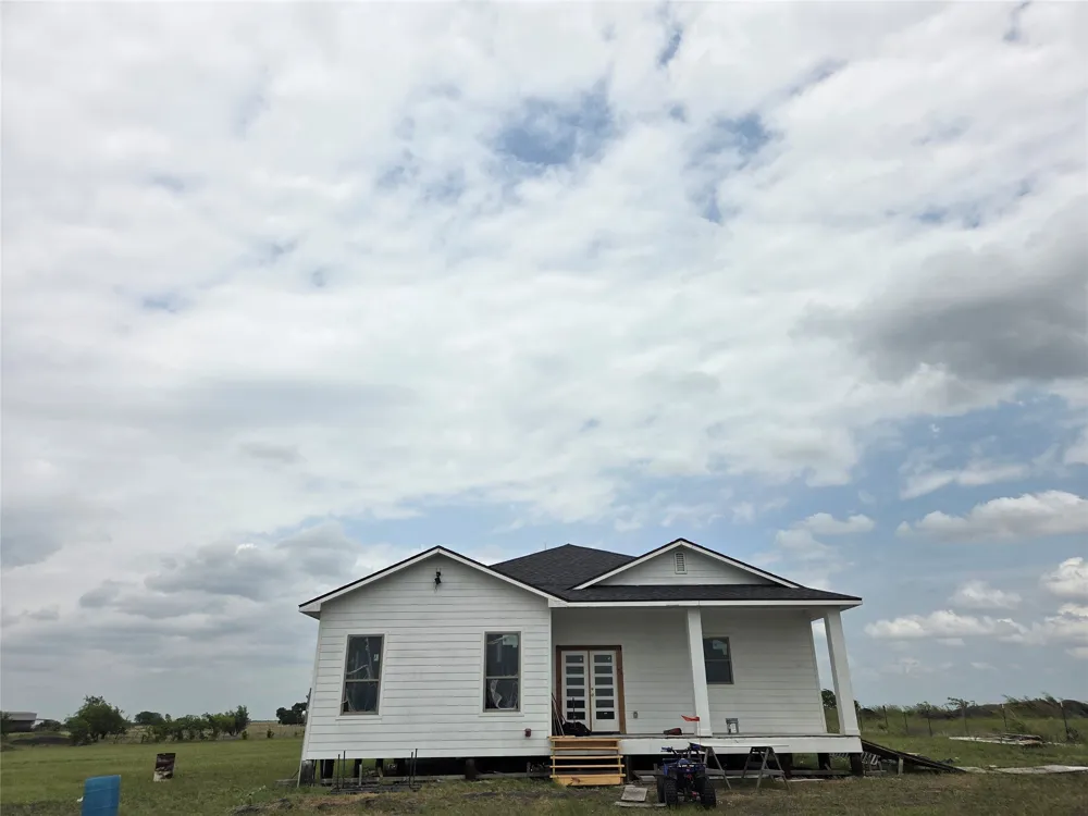 237 Barry Country Court Barry, TX 75102