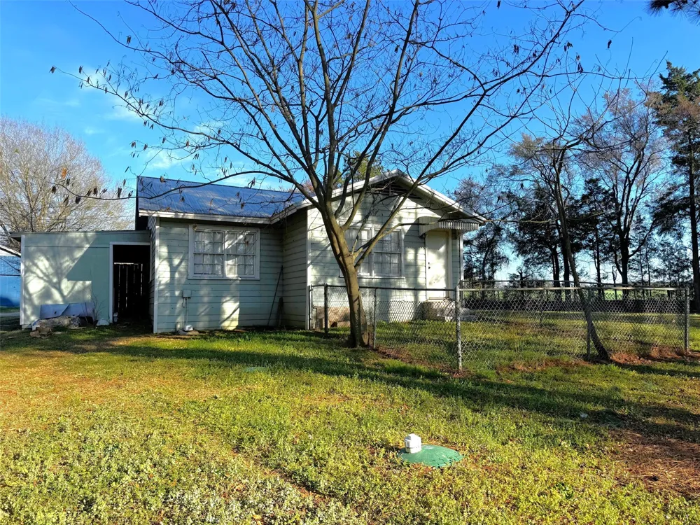 2108 CR 4110 Pittsburg, TX 75686
