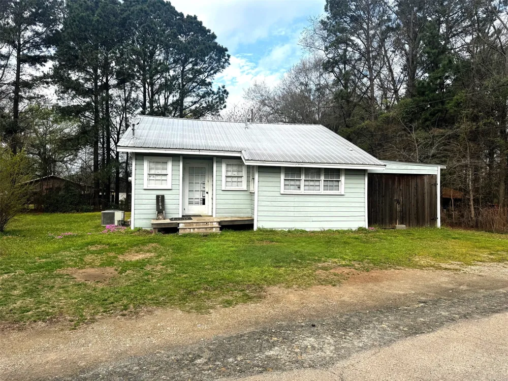 2108 CR 4110 Pittsburg, TX 75686