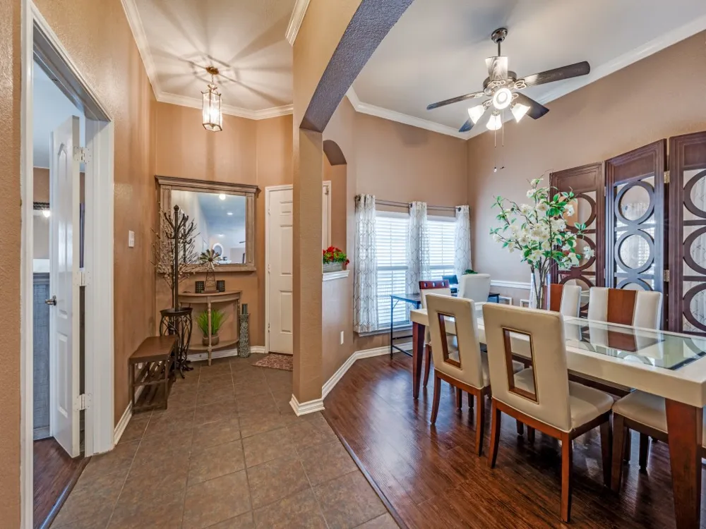 1128 Hayden Lane Savannah, TX 76227