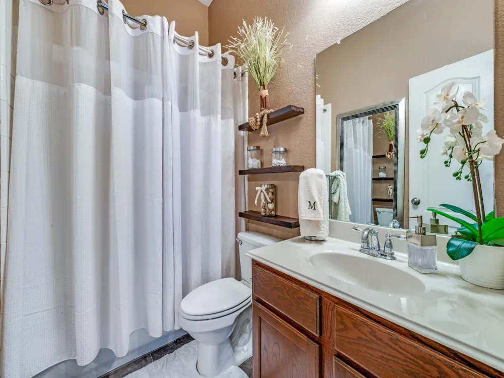 1128 Hayden Lane Savannah, TX 76227