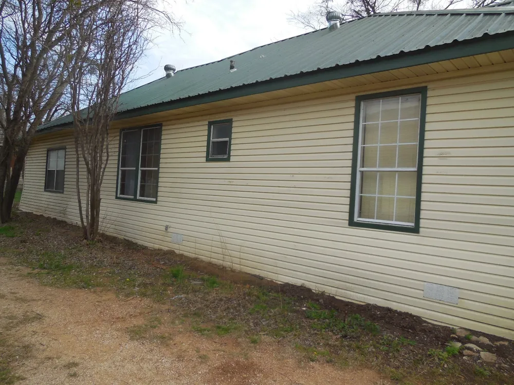 910 Sinclair Street Ranger, TX 76470