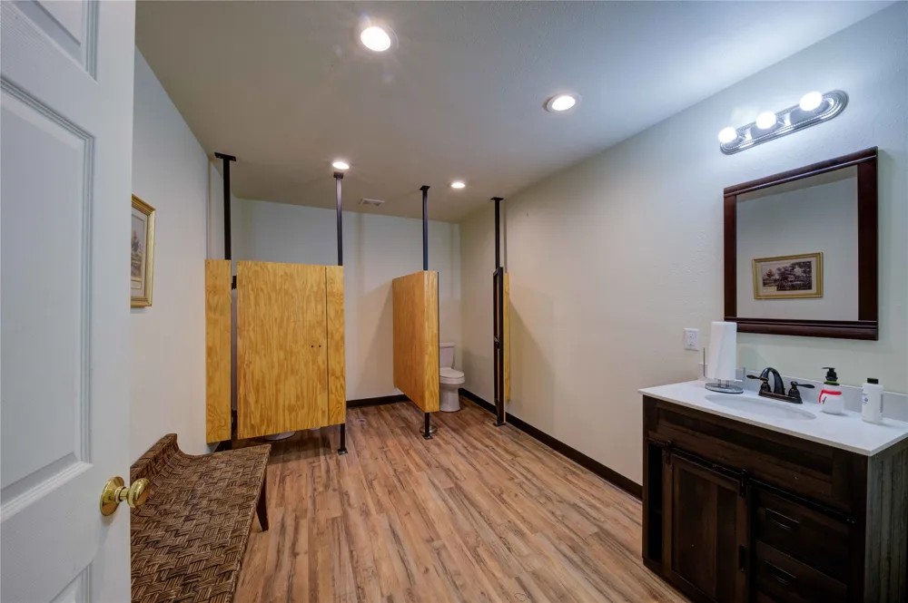 205 Davis Street Chico, TX 76431