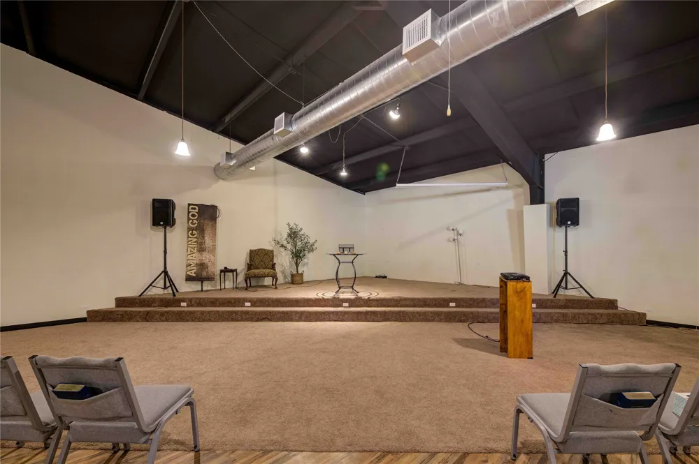 205 Davis Street Chico, TX 76431