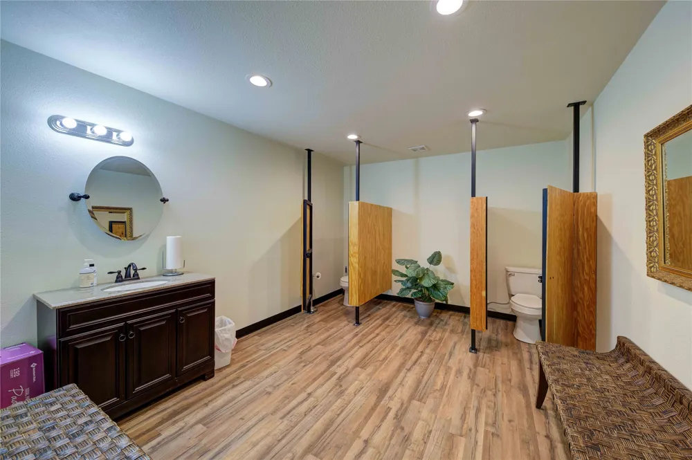 205 Davis Street Chico, TX 76431