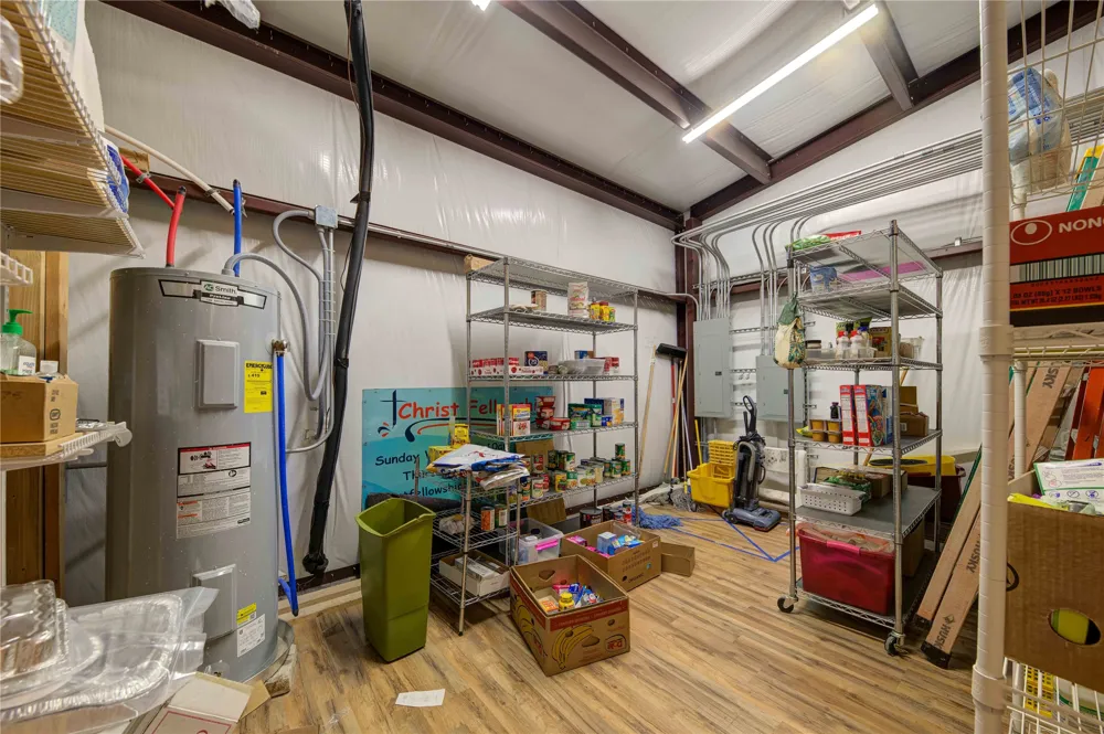205 Davis Street Chico, TX 76431