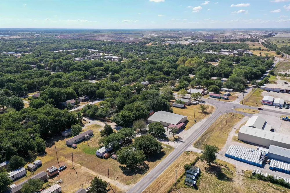 205 Davis Street Chico, TX 76431