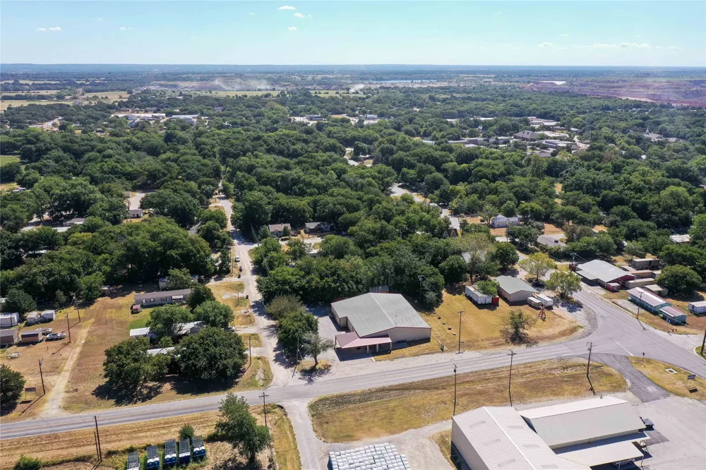 205 Davis Street Chico, TX 76431