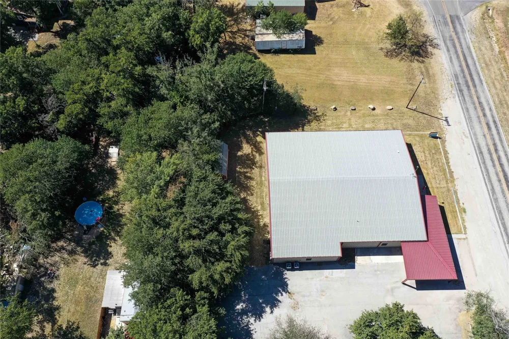 205 Davis Street Chico, TX 76431