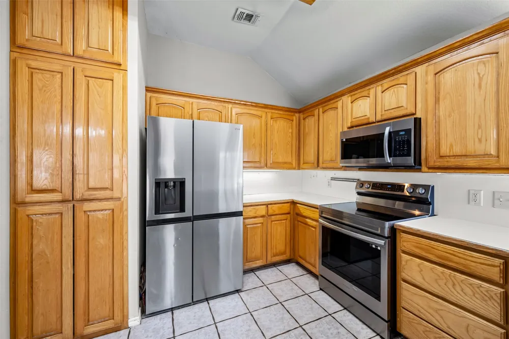 7698 Fm 920 Poolville, TX 76487