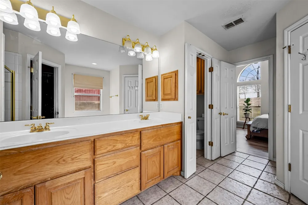 7698 Fm 920 Poolville, TX 76487