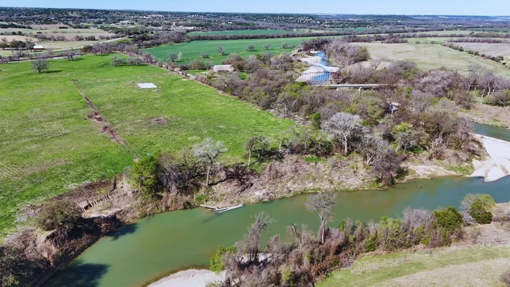 220 County Road 3310 Valley Mills, TX 76689