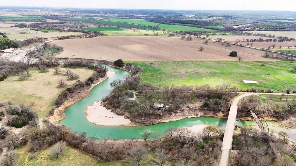 220 County Road 3310 Valley Mills, TX 76689
