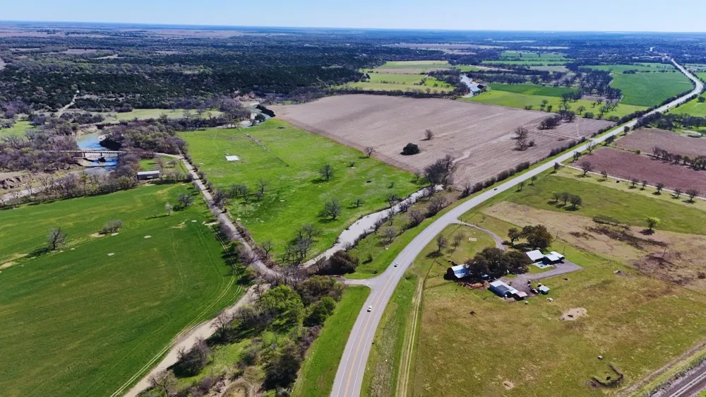 220 County Road 3310 Valley Mills, TX 76689
