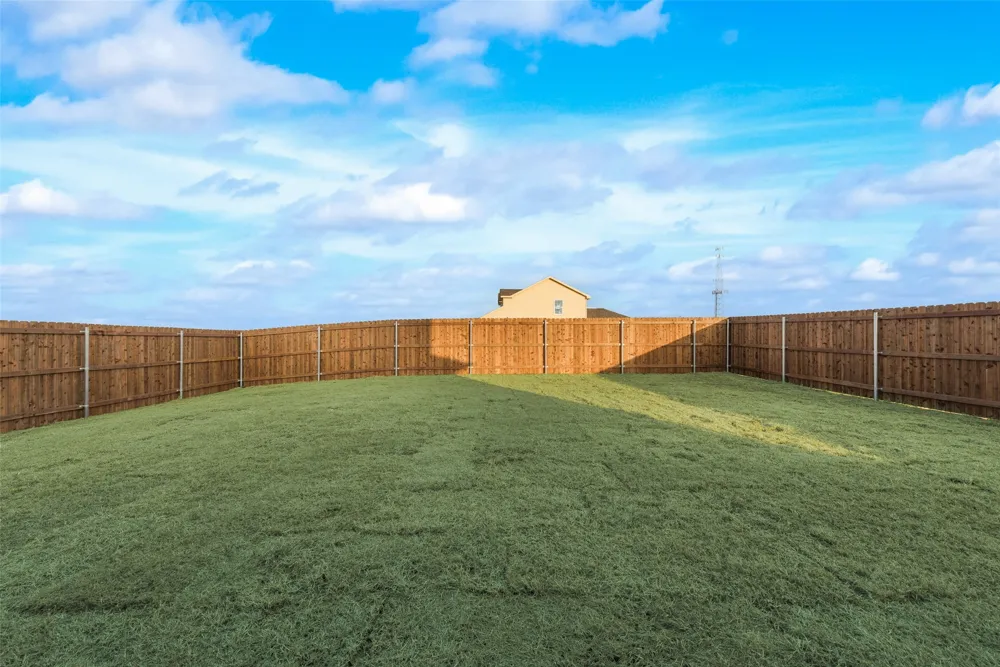 1536 Twin Forks Drive Saginaw, TX 76179
