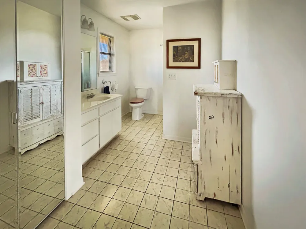 903 Hoover Avenue Cameron, TX 76520