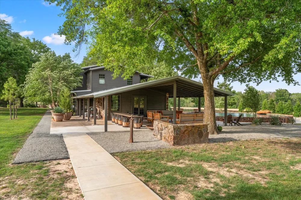 6114 HWY 37 Highway Mount Vernon, TX 75494