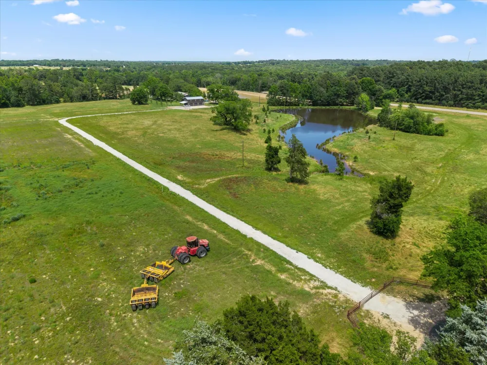 6114 HWY 37 Highway Mount Vernon, TX 75494
