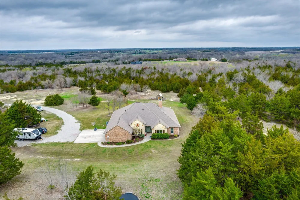 1462 Durham Road Whitewright, TX 75491