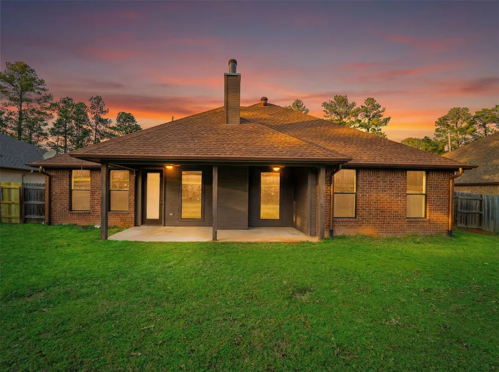 2114 W Hawkins Parkway Longview, TX 75605