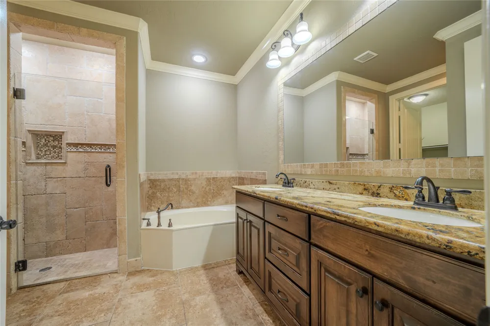2114 W Hawkins Parkway Longview, TX 75605