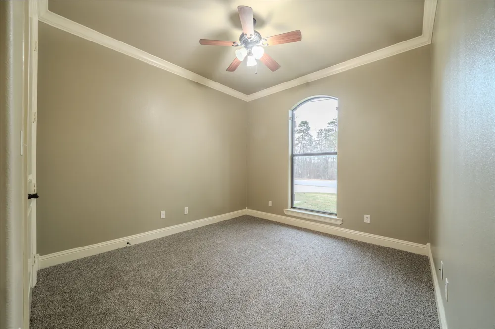 2114 W Hawkins Parkway Longview, TX 75605