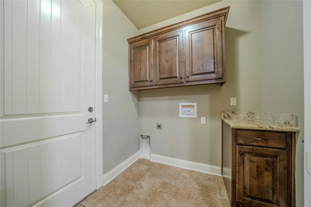 2114 W Hawkins Parkway Longview, TX 75605