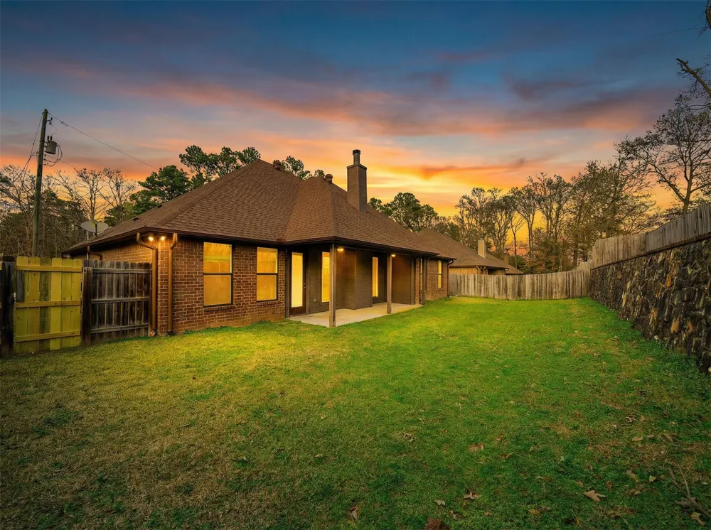 2114 W Hawkins Parkway Longview, TX 75605