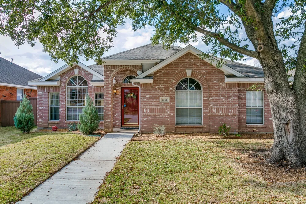 1051 Summit Park Lewisville, TX 75077