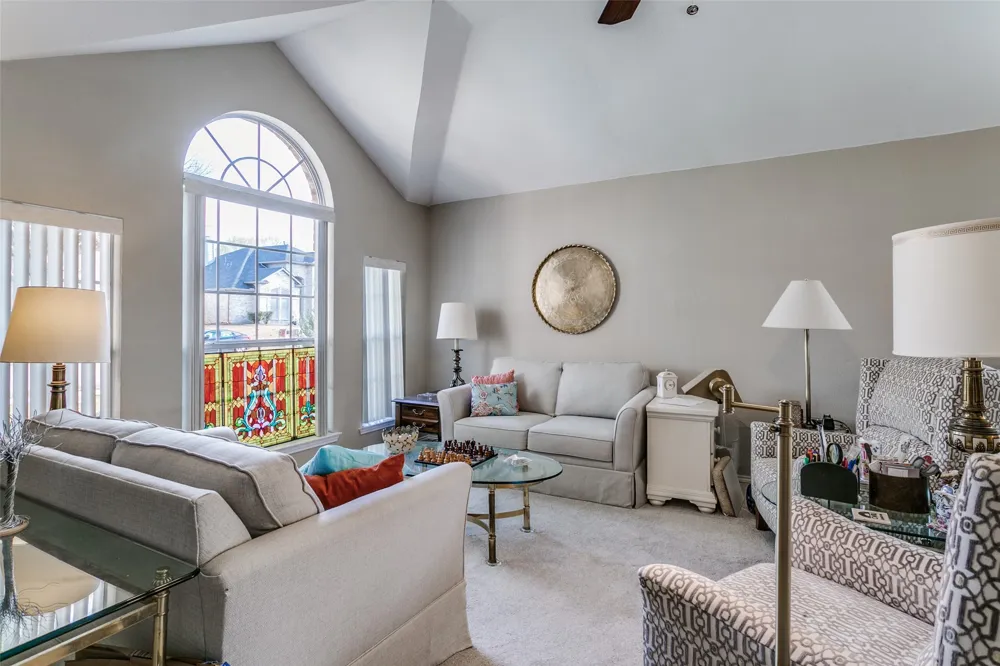 1051 Summit Park Lewisville, TX 75077
