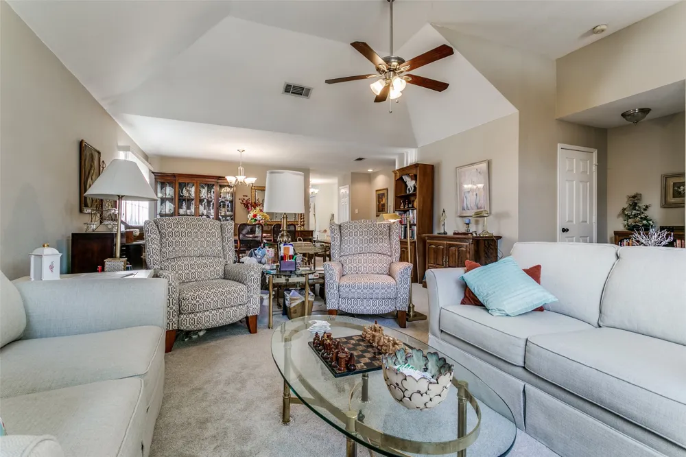 1051 Summit Park Lewisville, TX 75077