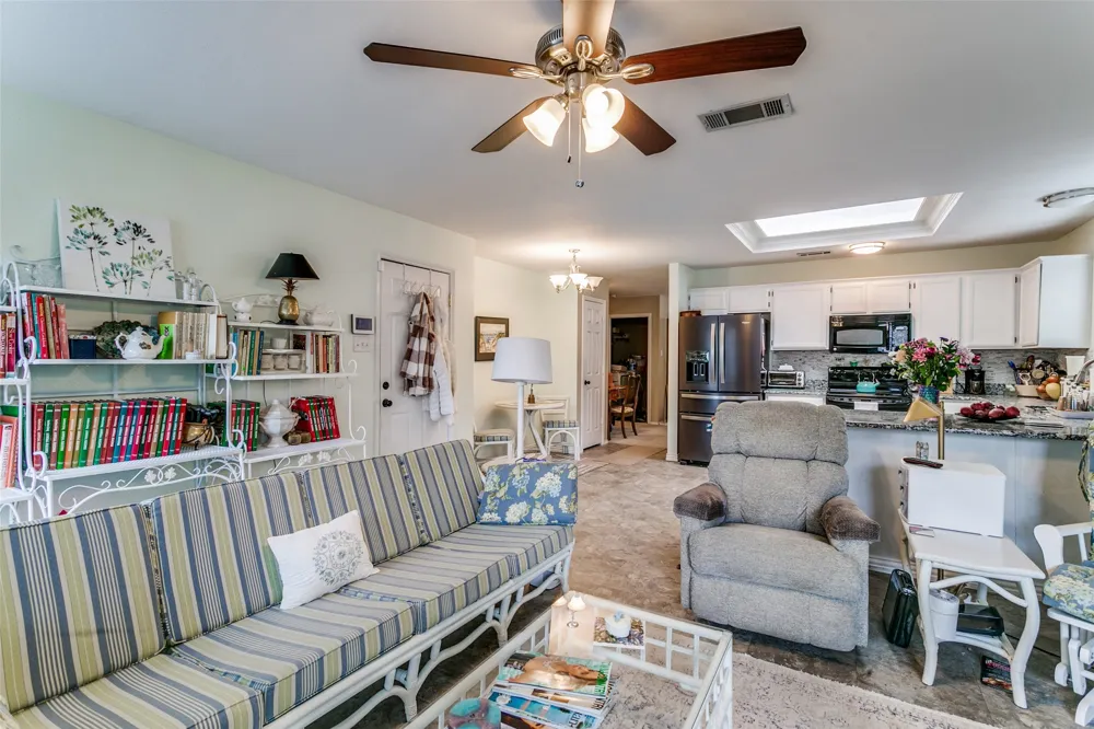 1051 Summit Park Lewisville, TX 75077