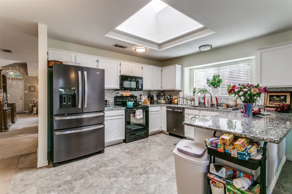 1051 Summit Park Lewisville, TX 75077